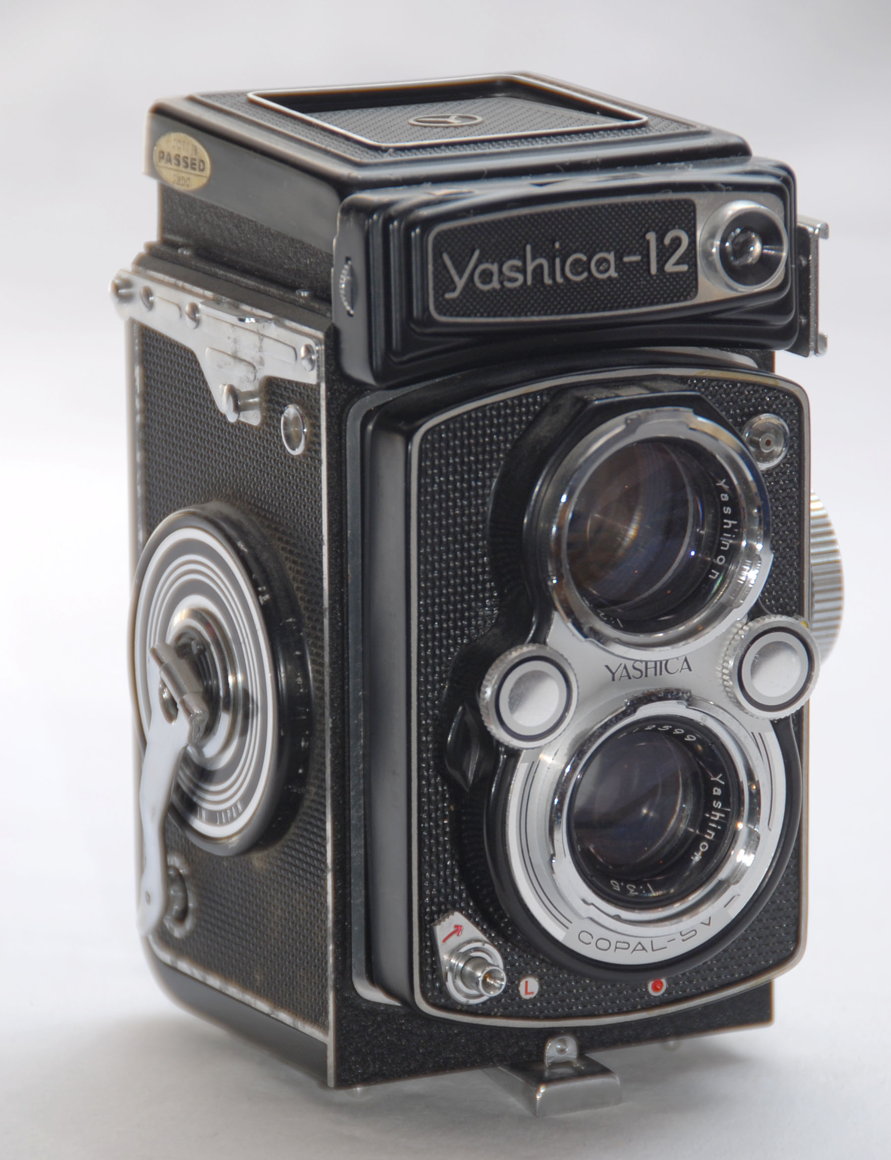 YASHICA 12